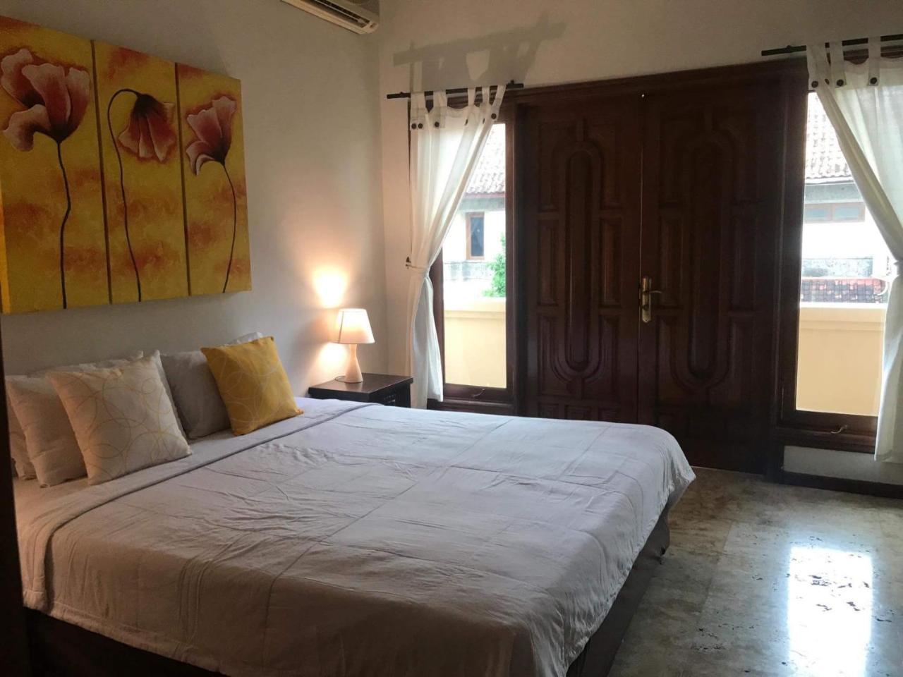 Kuta Holiday Villas Εξωτερικό φωτογραφία