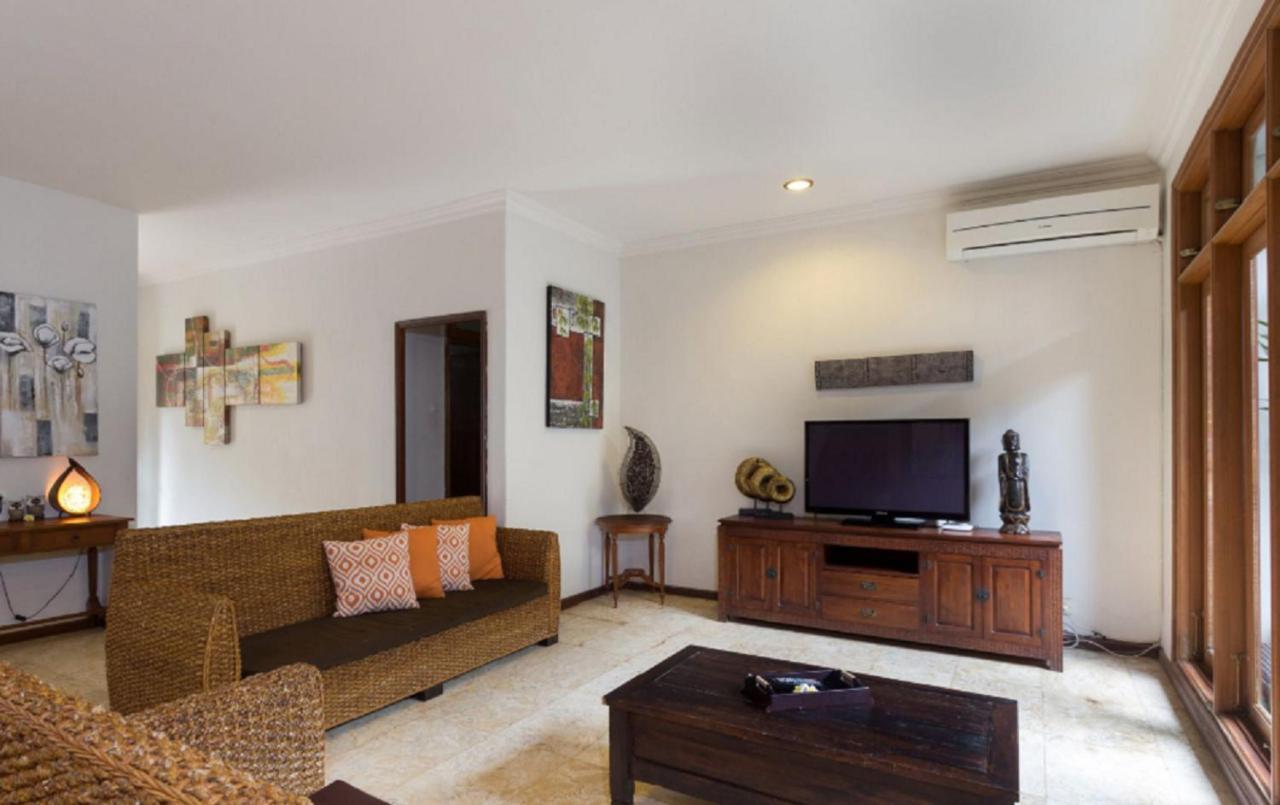 Kuta Holiday Villas Εξωτερικό φωτογραφία